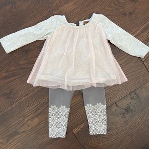 Matching set from Tea Collection for infant girl.  Size 9-12 mos